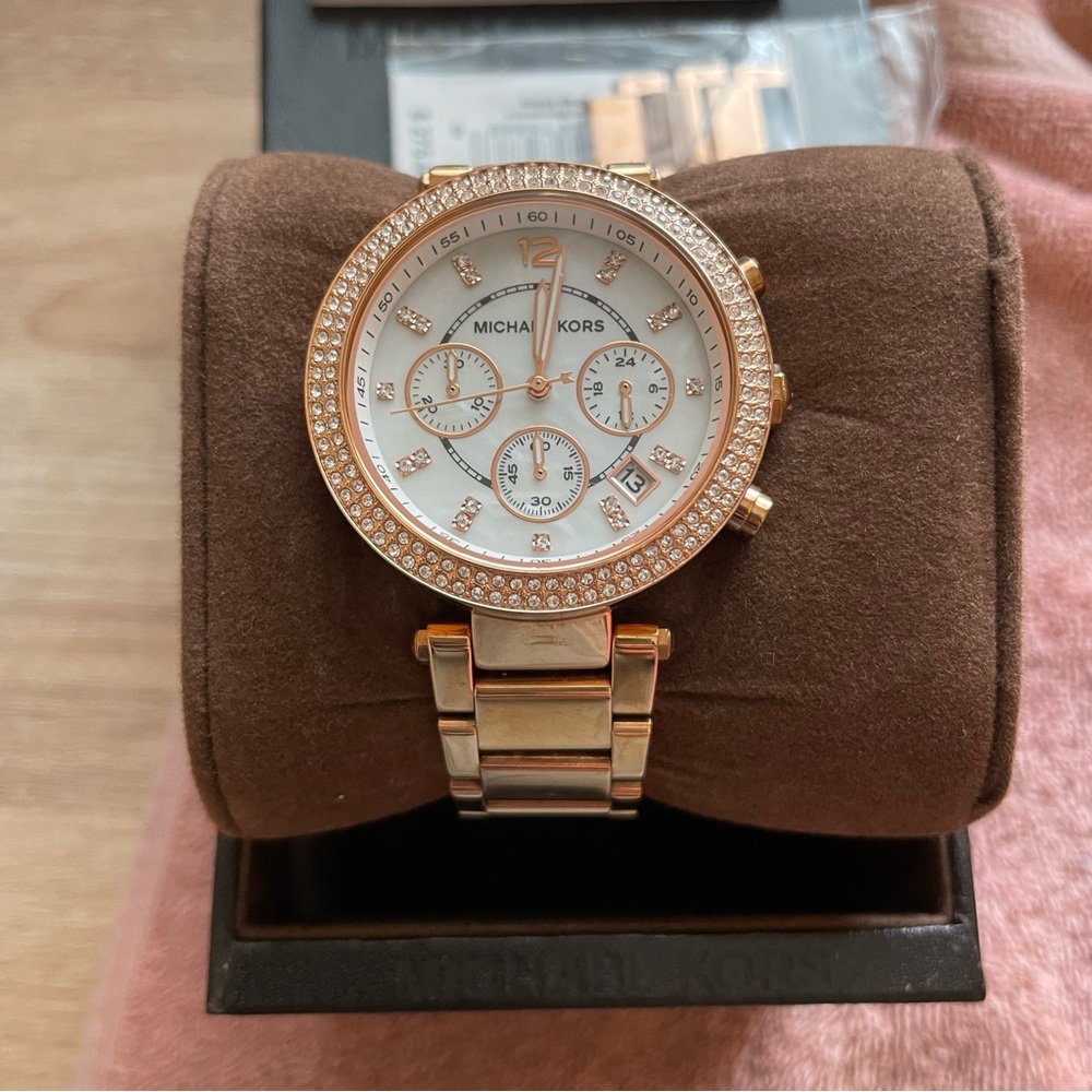 Michael Kors Watch (women’s)